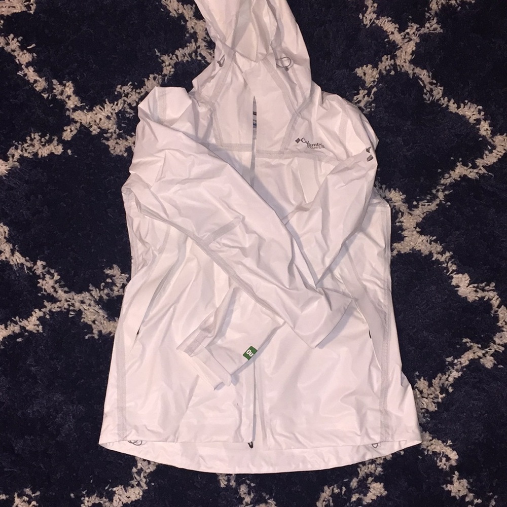 Columbia titanium rain jacket women’s medium